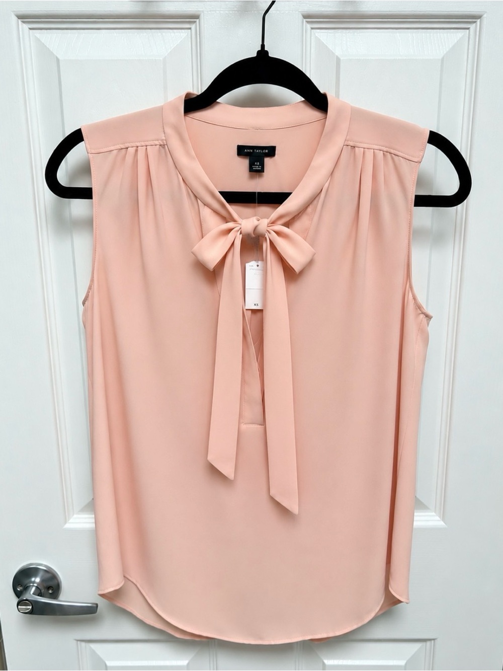 Ann Taylor Blush Pink Tie-Neck Sleeveless Camisole